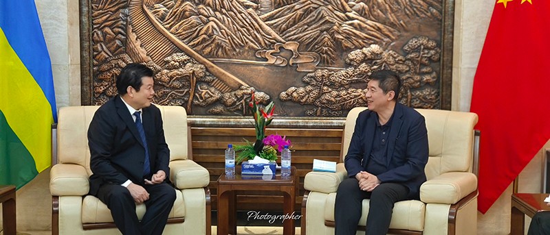 与参赞互换g.jpg